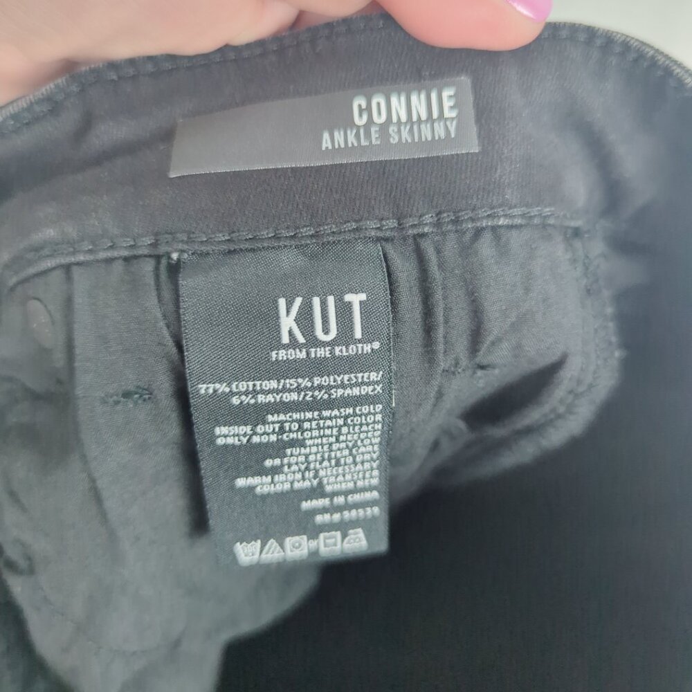 KUT Black Skinny Jeans 2 Connie Distressed Stretch Ankle NWT - Picture 8 of 9